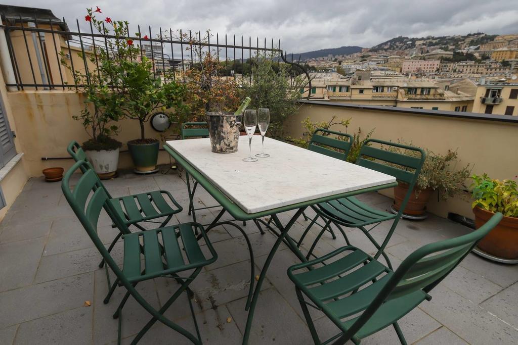 Altido Apt For 3 With Rooftop Balcony And Lovely Cityview 热那亚 外观 照片